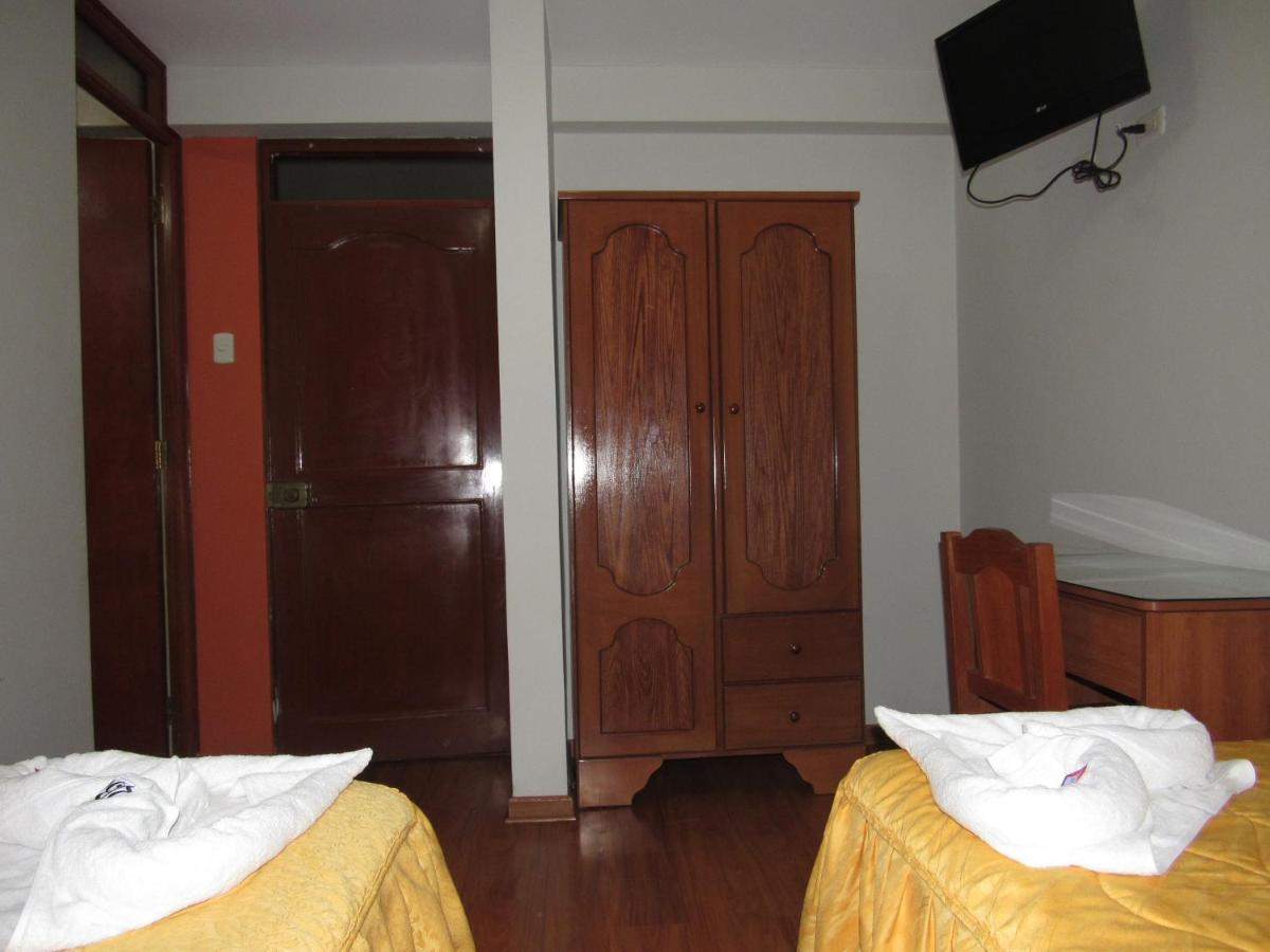 Hotel Bolivar タクナ エクステリア 写真